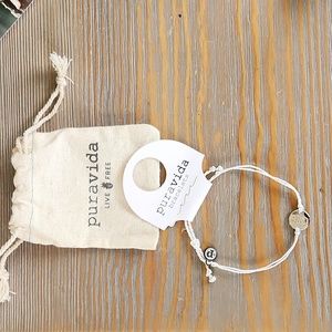 NWT Pura Vida Bracelet